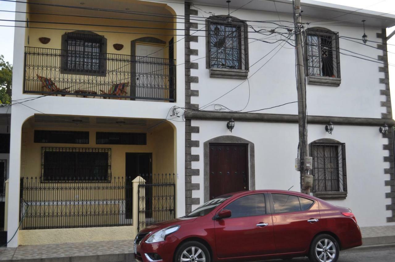 Hotel Casa Blanca León Zewnętrze zdjęcie